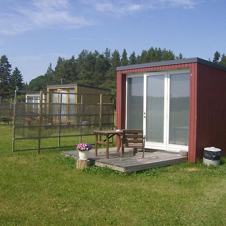 Kiige Holiday Park Hotell Linnamäe Rom bilde