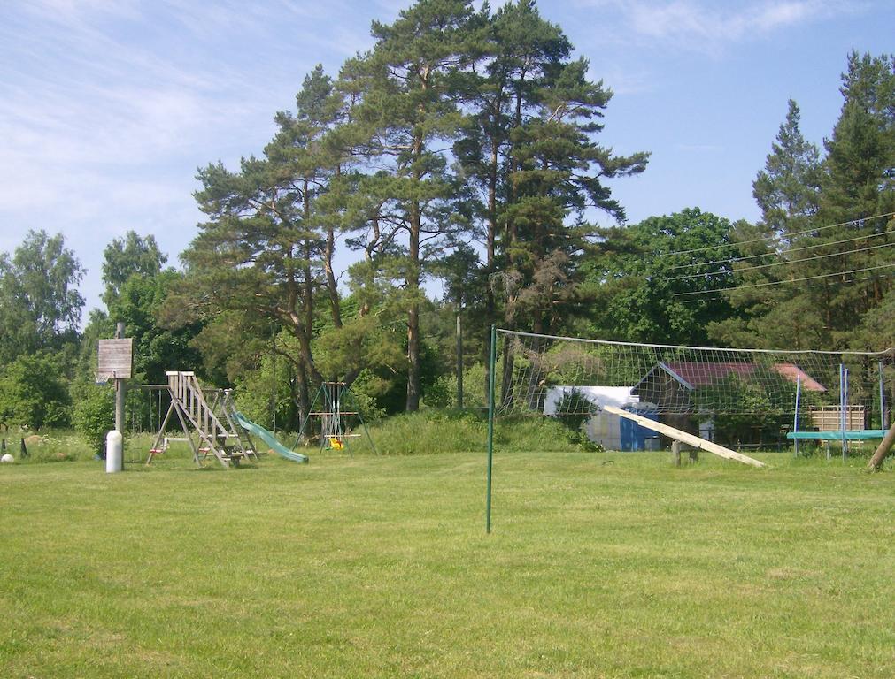 Kiige Holiday Park Hotell Linnamäe Rom bilde
